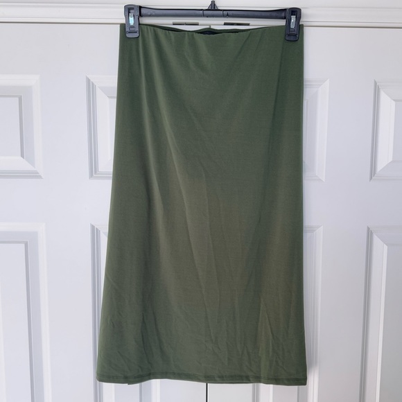 Scoop pull on stretch skirt size medium 8-10 green - Picture 5 of 9